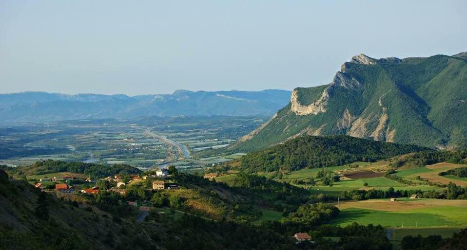 Chambre D'Hotes La Citadelle Lardier-et-Valenca Ngoại thất bức ảnh